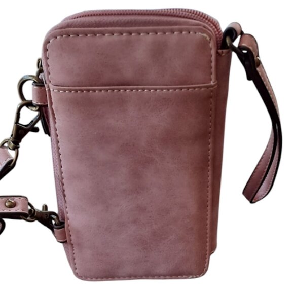 b.o.c. Small Blush Crossbody Wallet/Bag w/wristlet strap - Picture 7 of 10